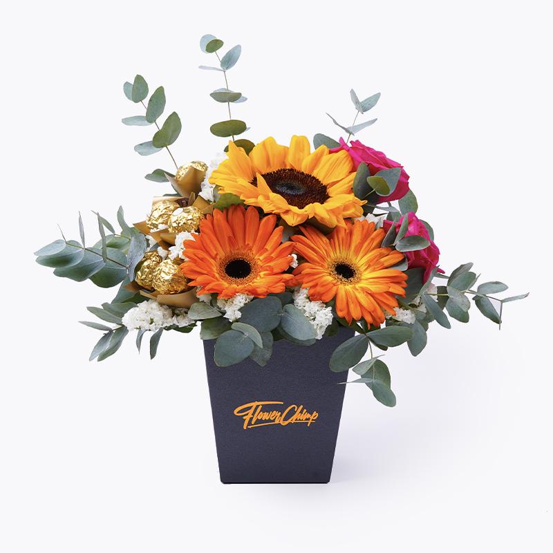 bundle_bouquet_cake_balloon Amber Topaz Birthday Set