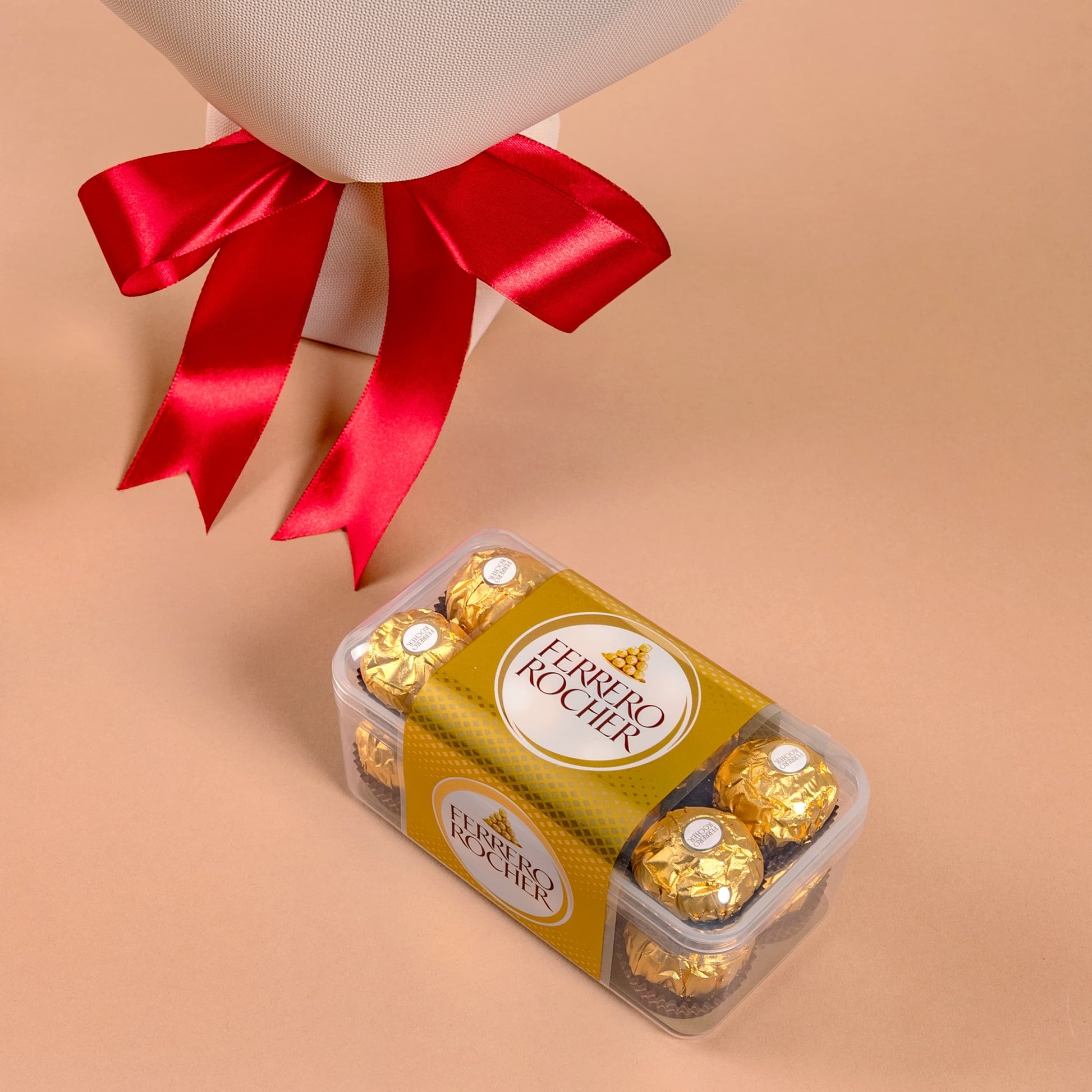 bundle_bouquet_ferrero_teddy Classic Romance Valentine's Gift Set