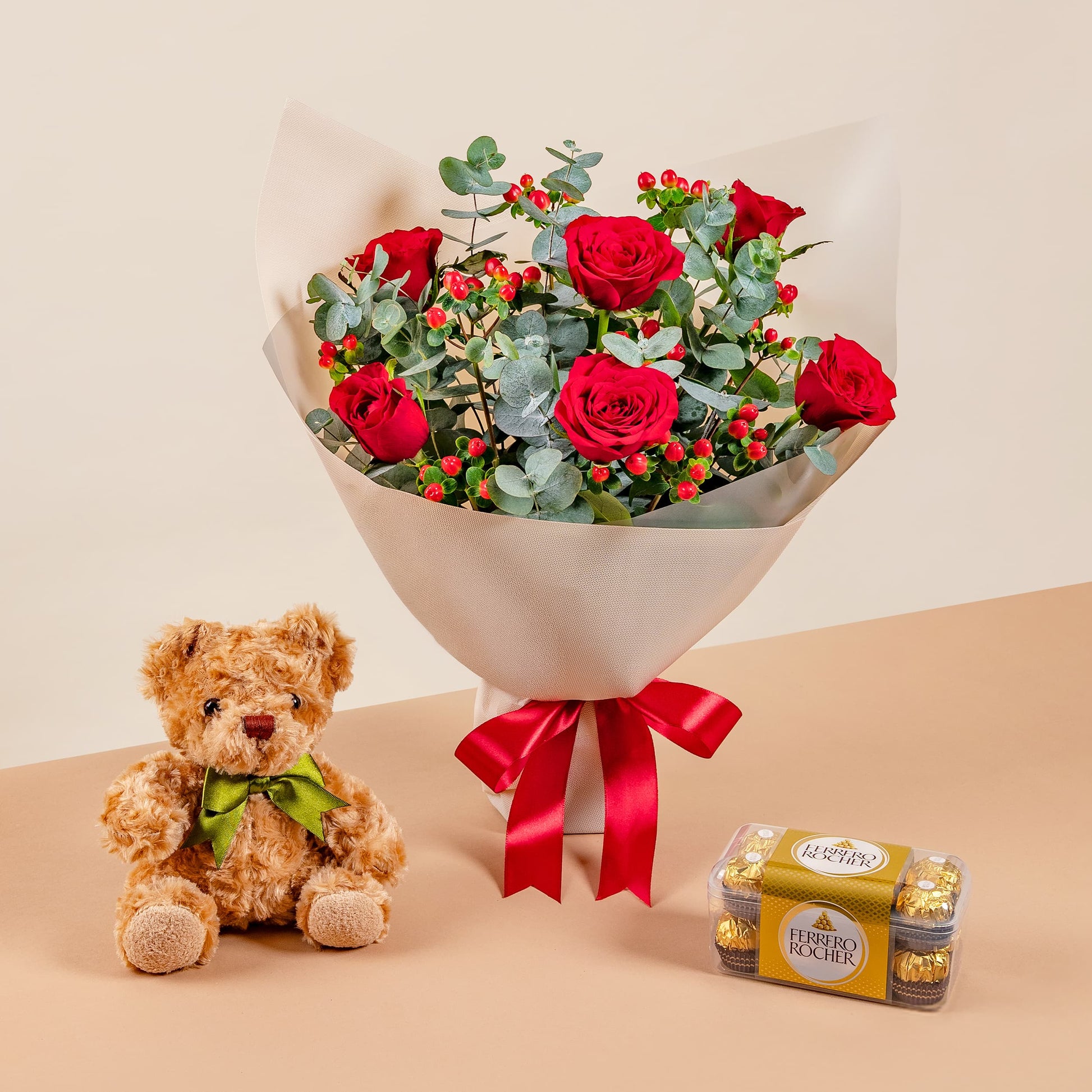 bundle_bouquet_ferrero_teddy Classic Romance Valentine's Gift Set