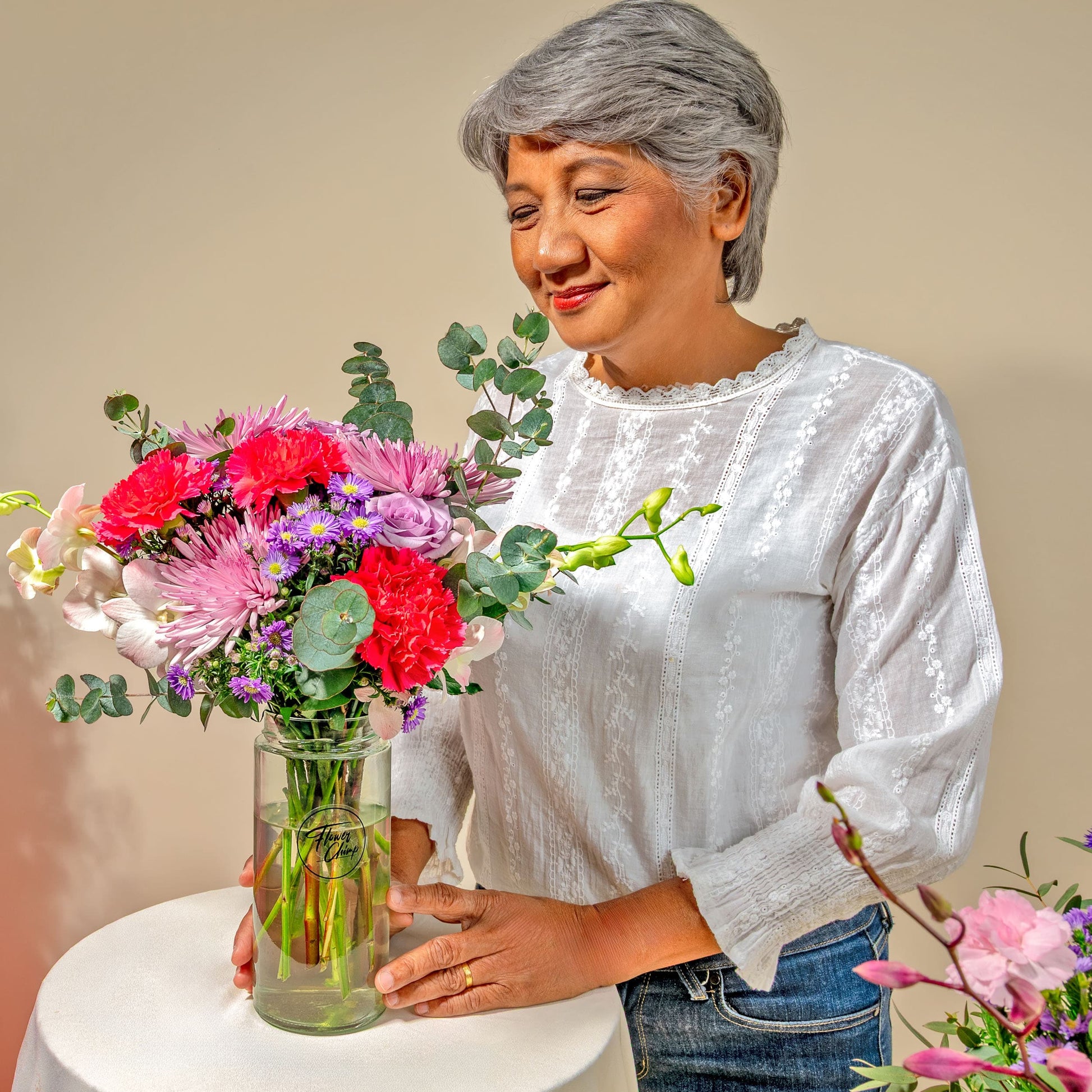 flowers_vase Radiant Glow