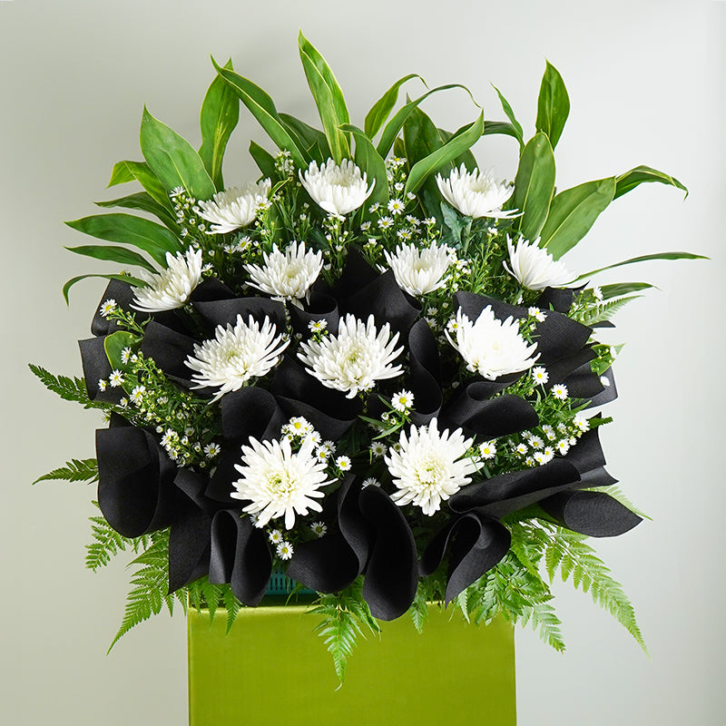 flower_stand_condolence Reverence Condolence / Funeral Flowers