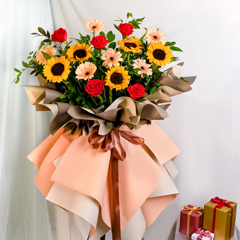 flower_stand_opening Ritz Opening Flower Stand