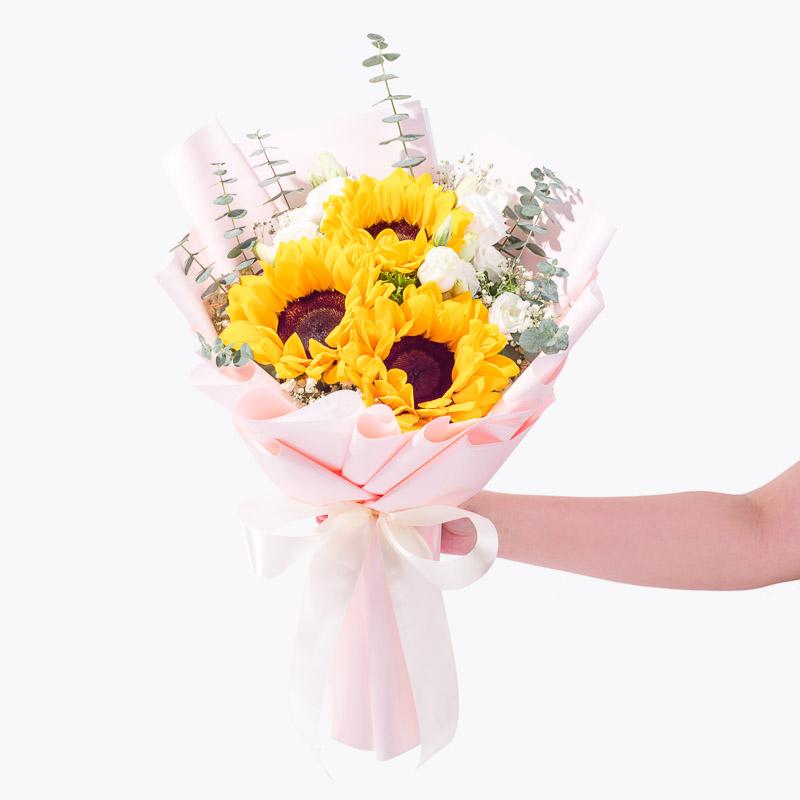 flowers_bouquet Blushing Blooms