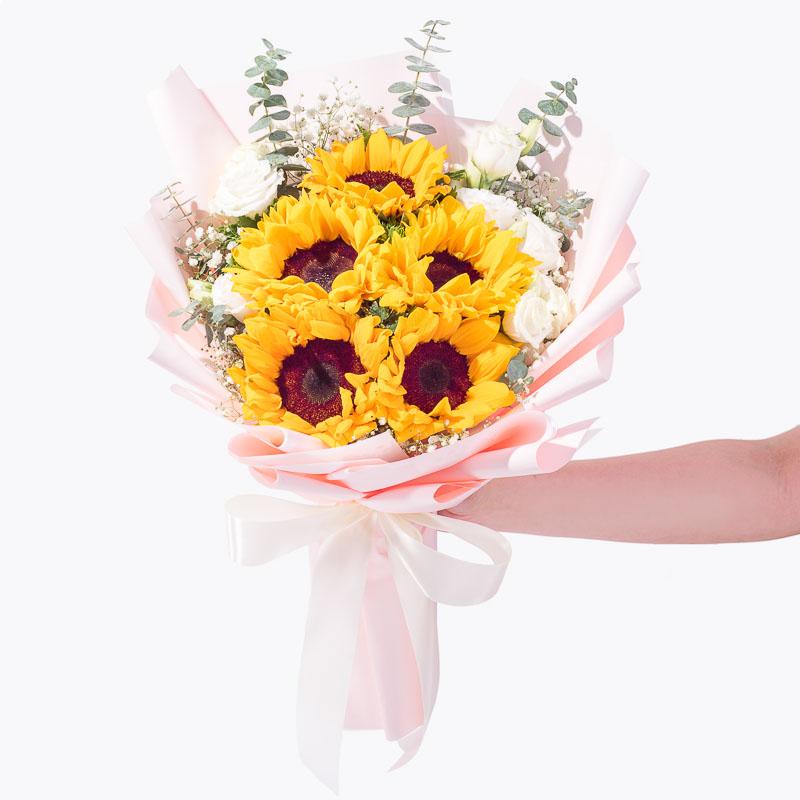 flowers_bouquet Blushing Blooms