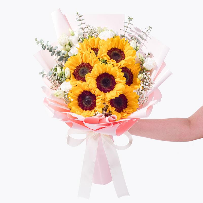 flowers_bouquet Blushing Blooms