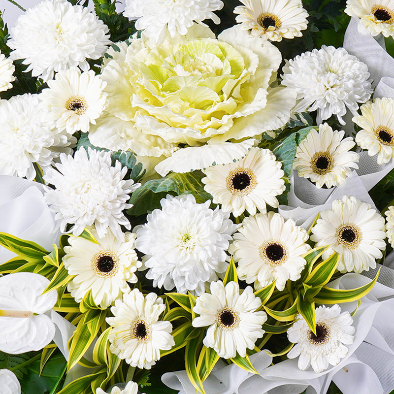 flowers_stand Peace Condolence / Funeral Flowers