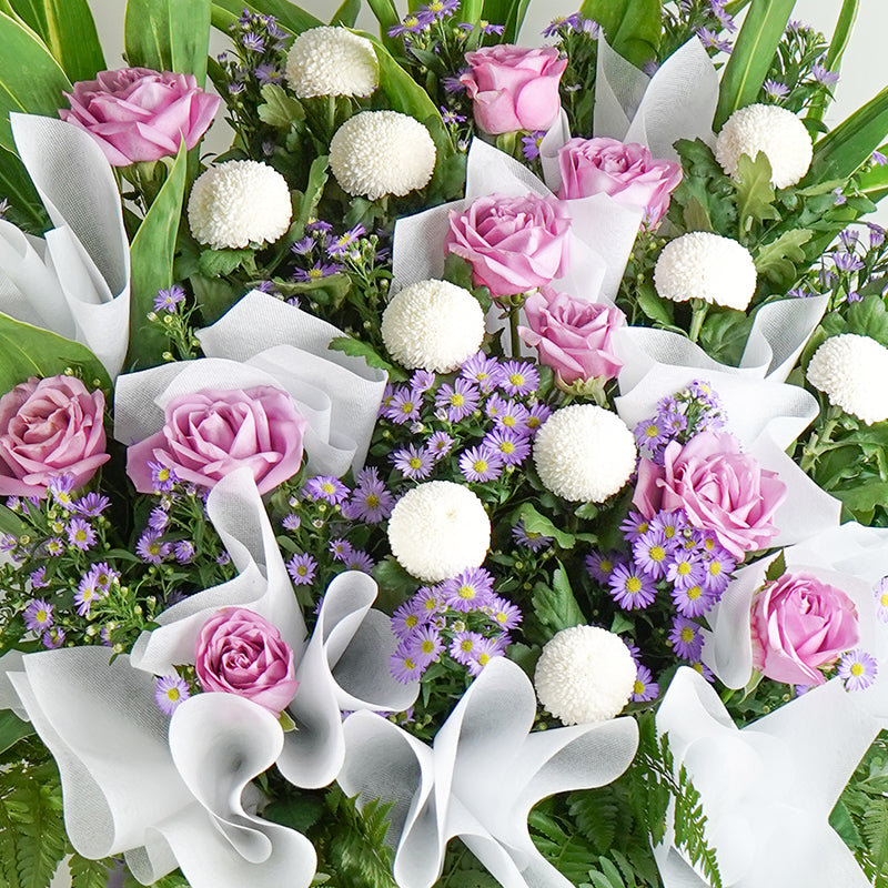 flower_stand_condolence Amethyst Condolence / Funeral Flowers