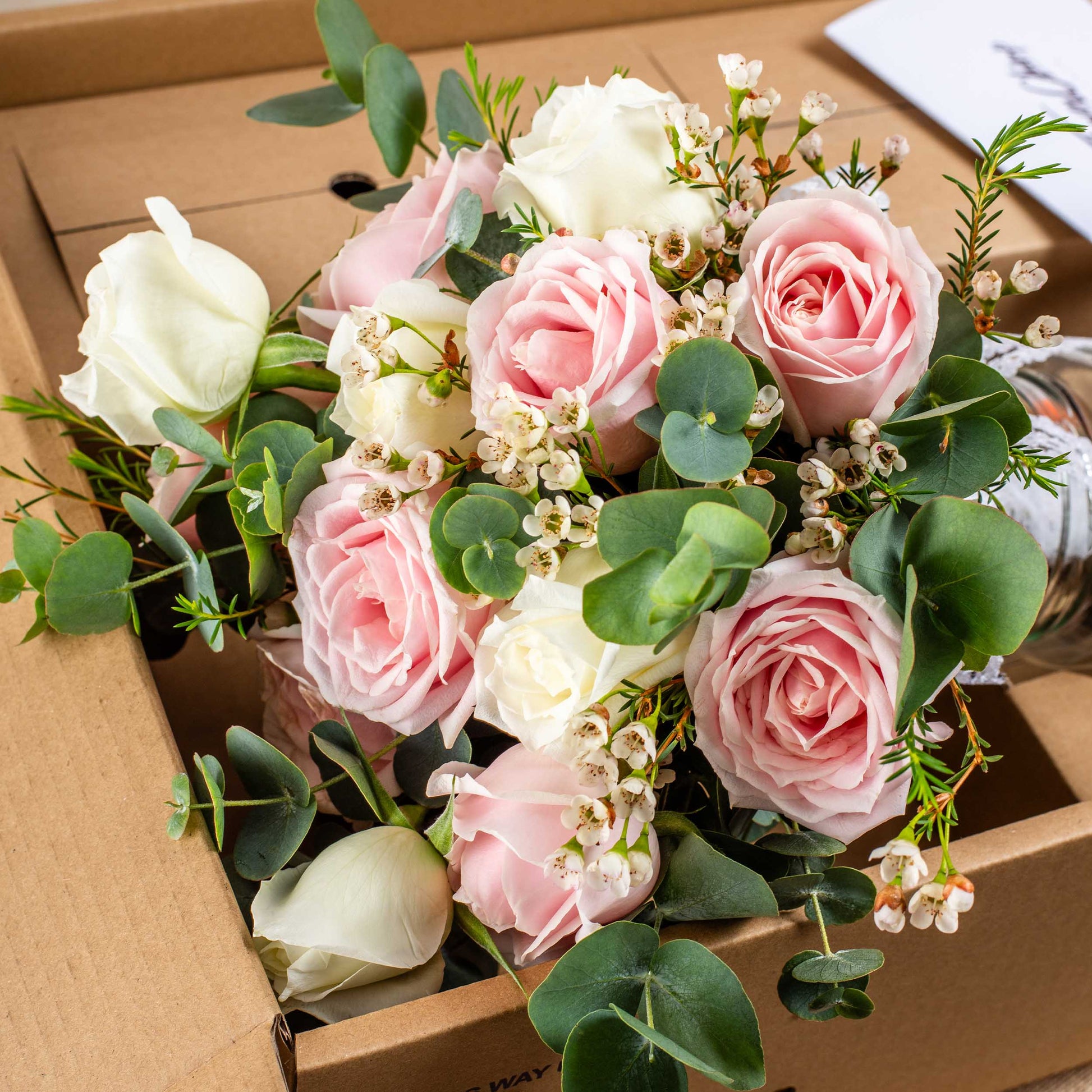 flowers_vase Aurora Bridal Bouquet Set