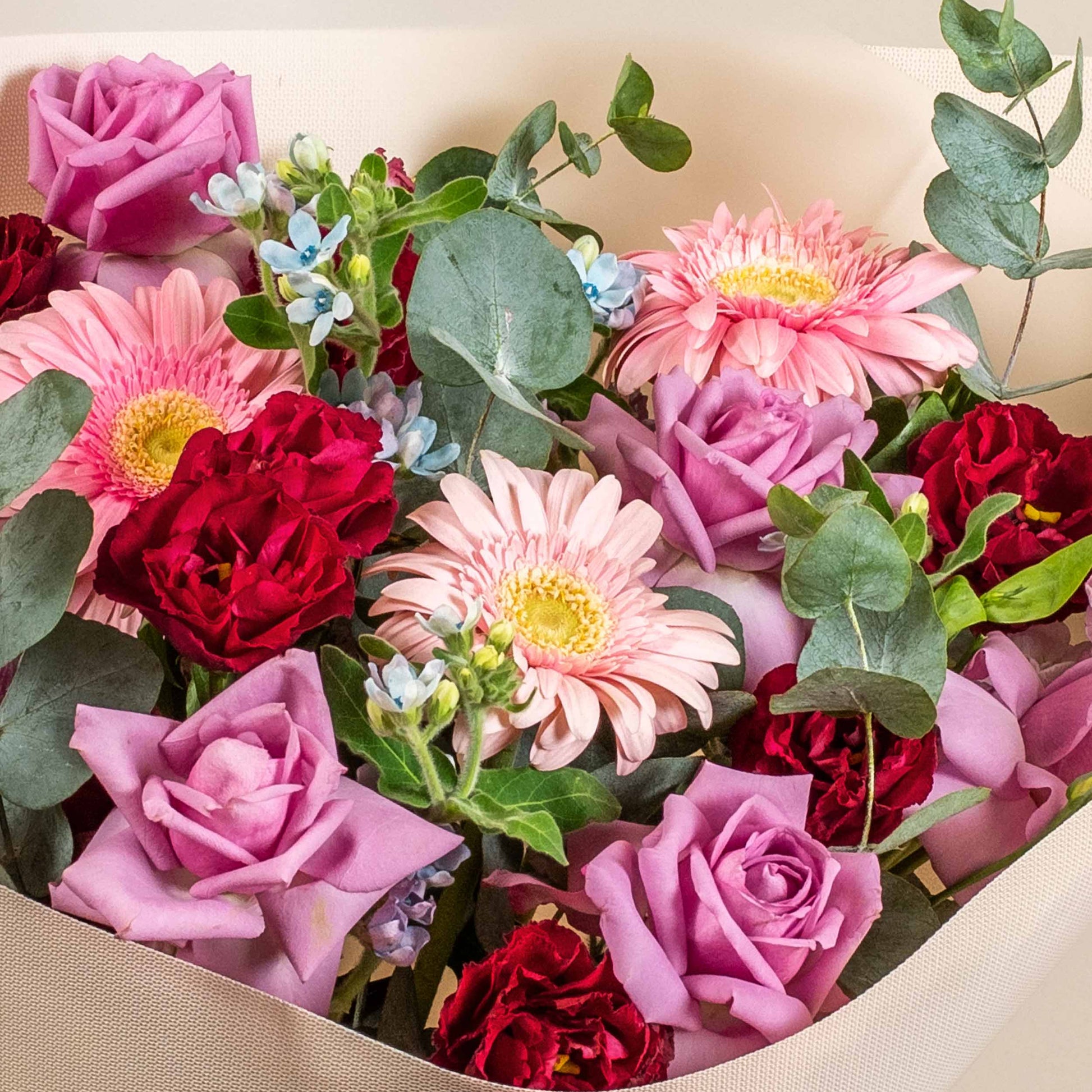 flowers_bouquet Berry Beauty