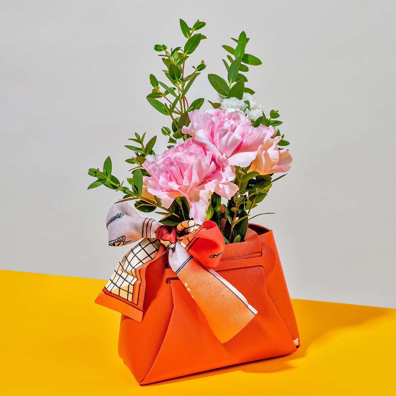 Petite Muse (Twilly Bag with Flowers)