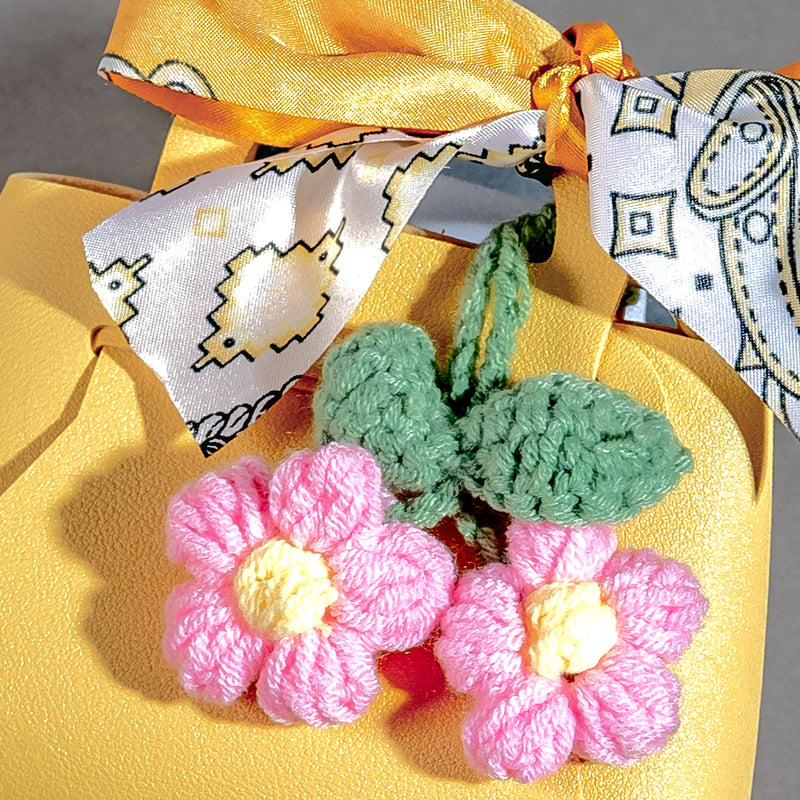 Petite Radiance Gift Set (Twilly Bag With Flowers, Chocolates & Charm)