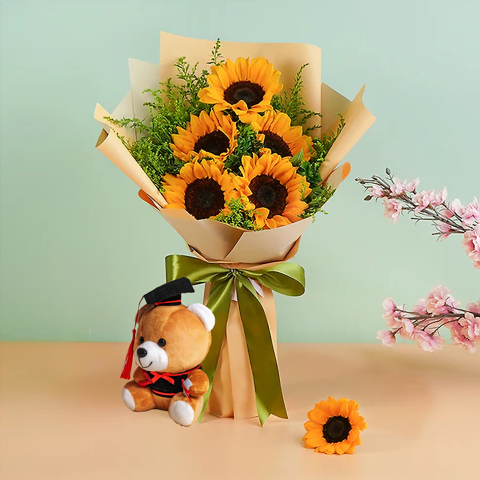 bundles_graduation Gleaming Success Graduation Set