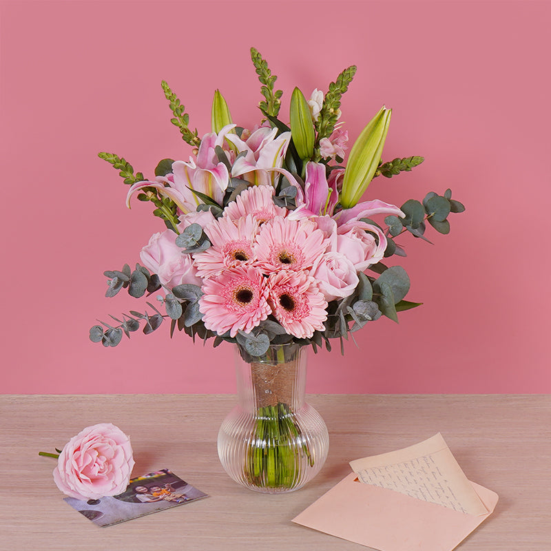 flowers_vase Pink Delight