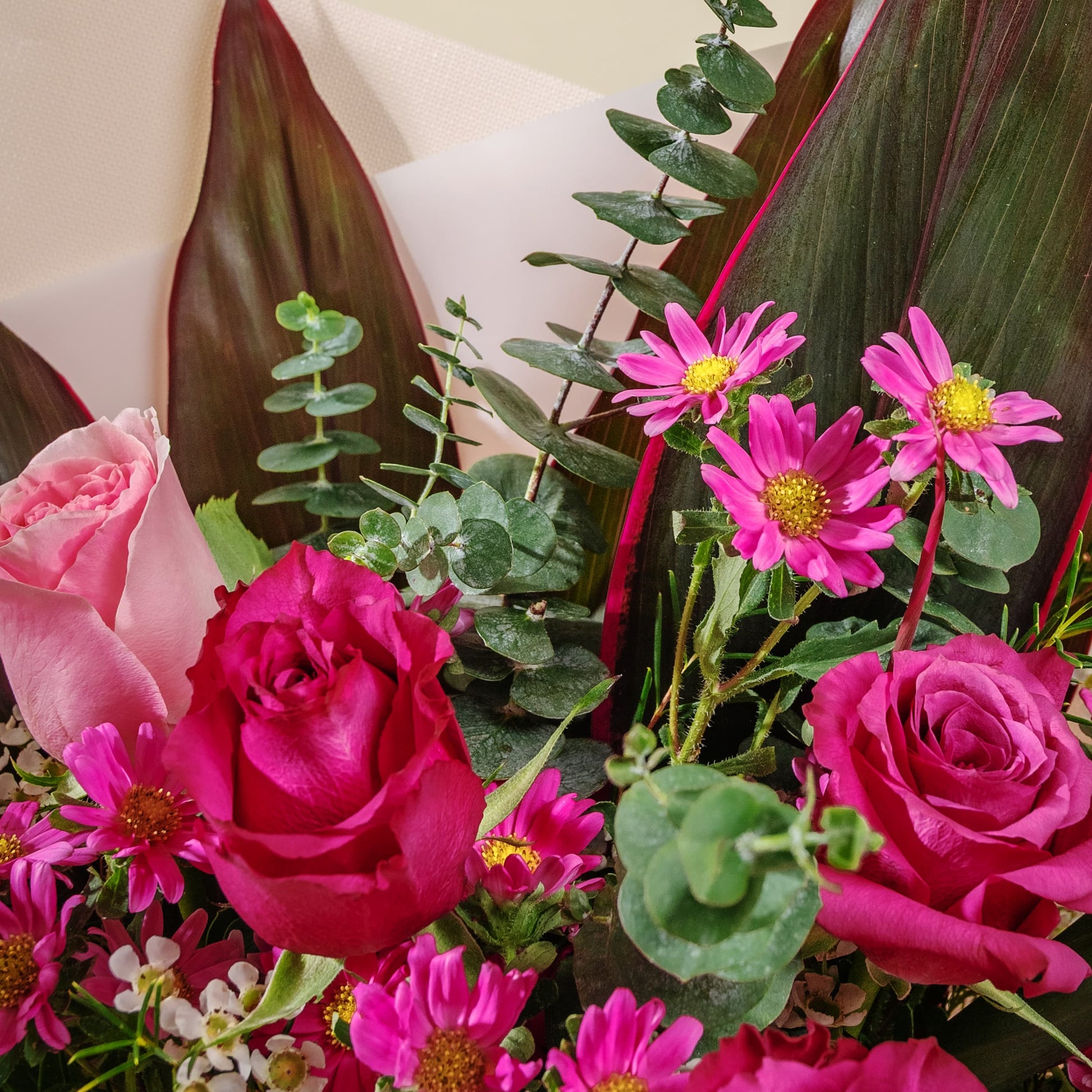 flowers_bouquet Pure Elegance Rose Bouquet