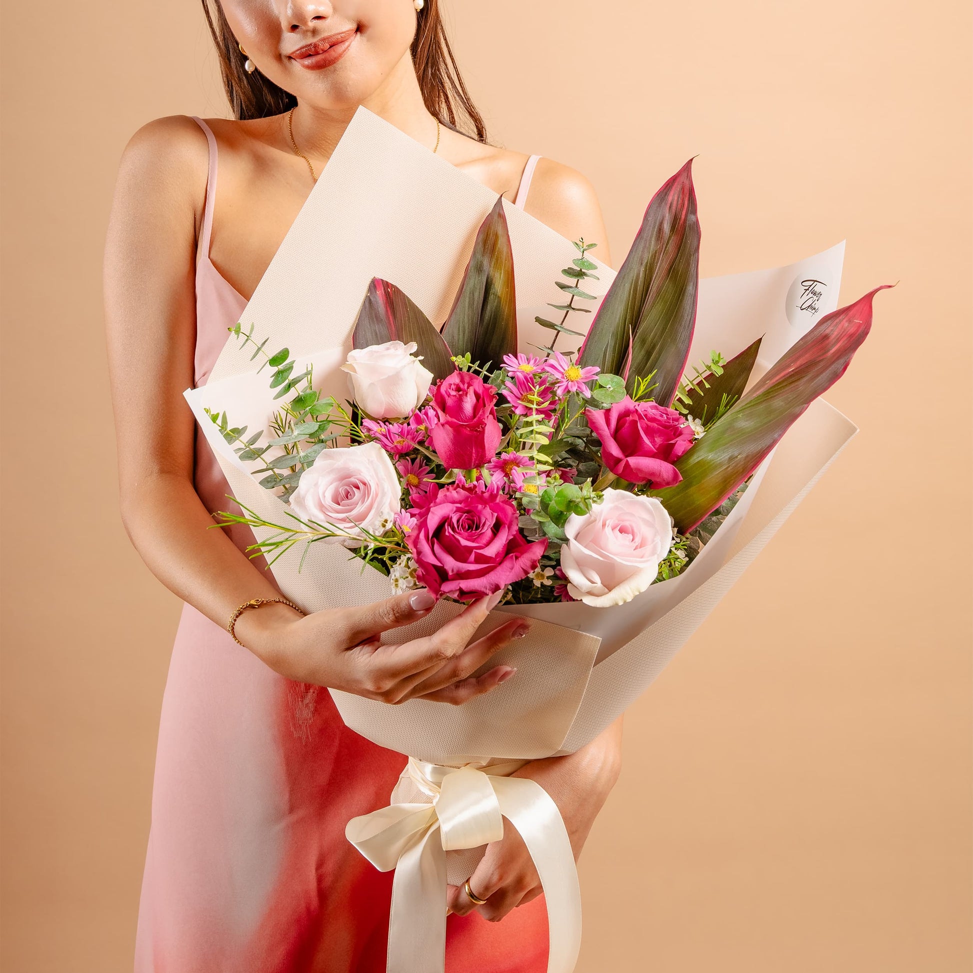 flowers_bouquet Pure Elegance Rose Bouquet