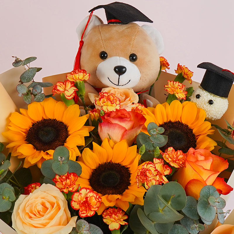 bundles_graduation Rad Grad Graduation Bouquet