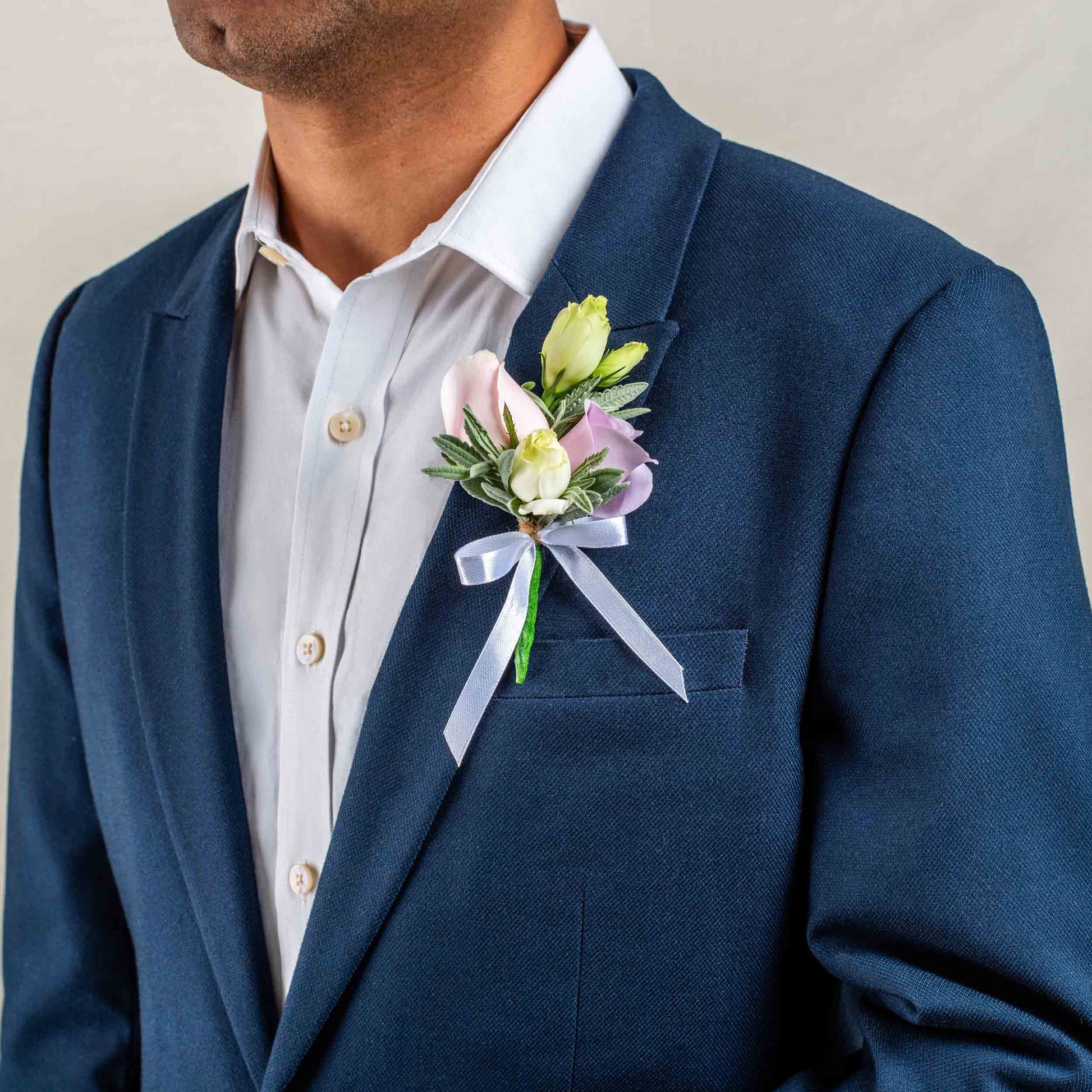 flowers_vase Rapunzel Bridal Bouquet Set