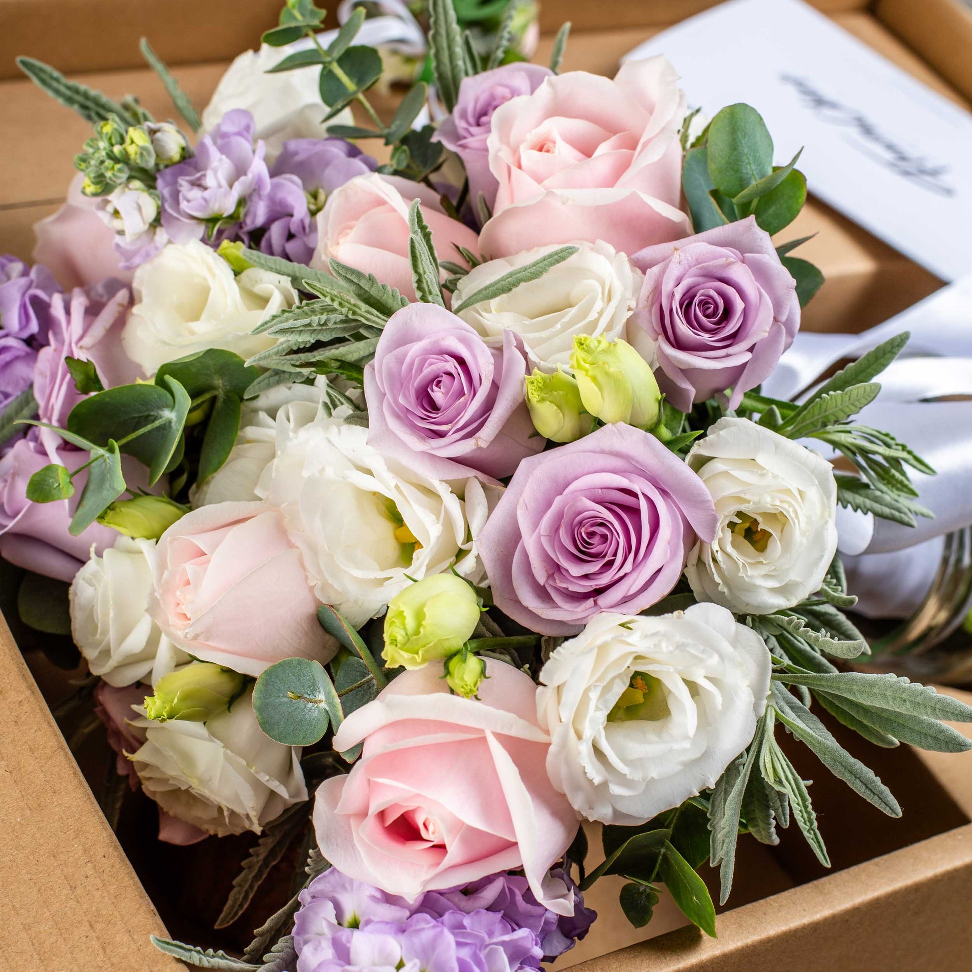 flowers_vase Rapunzel Bridal Bouquet Set