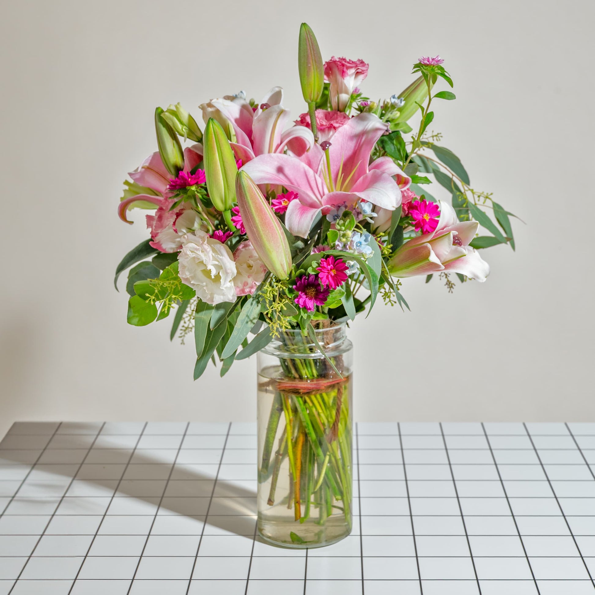 flowers_vase Soft Pink Lilies