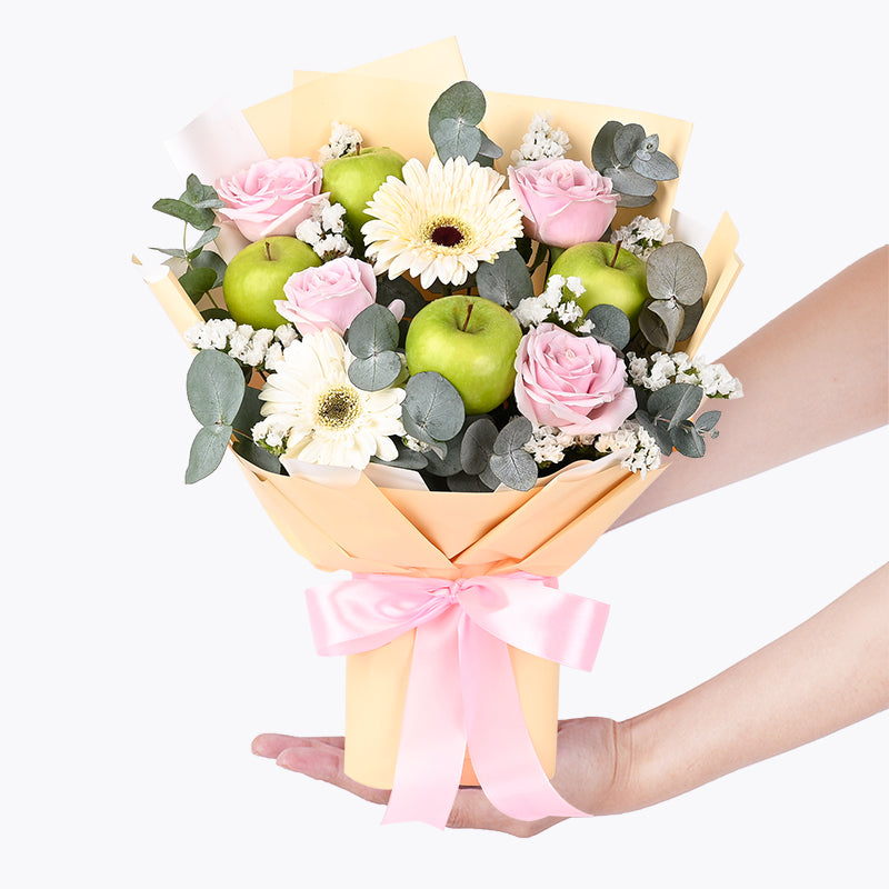 bouquet_fruit Summer Crisp Fruit Bouquet