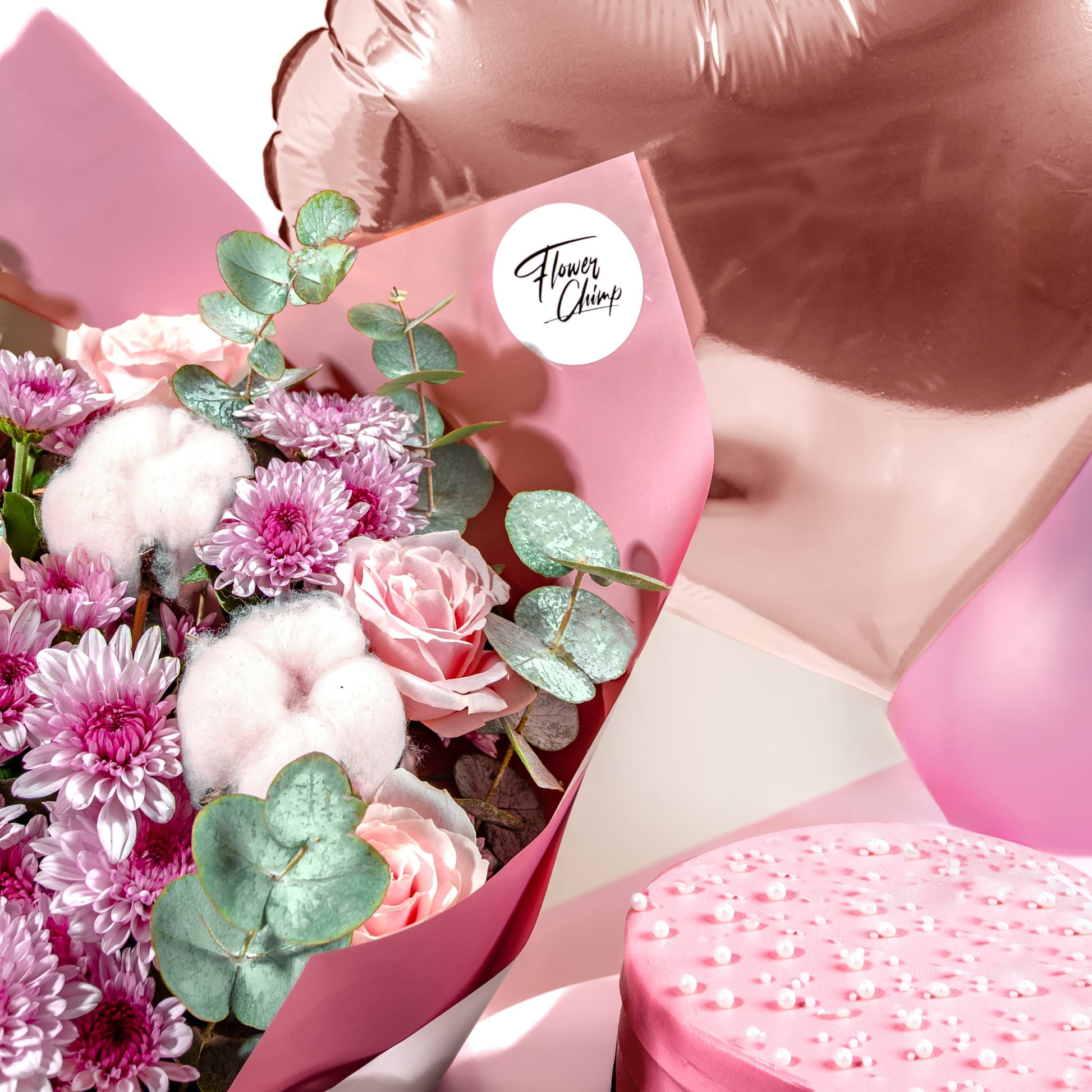 bundle_bouquet_cake_balloon Sweet Dreams Gift Set