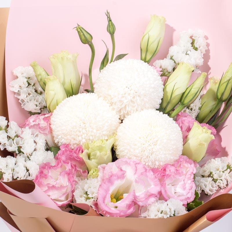 Basqued Blooms Gift Set