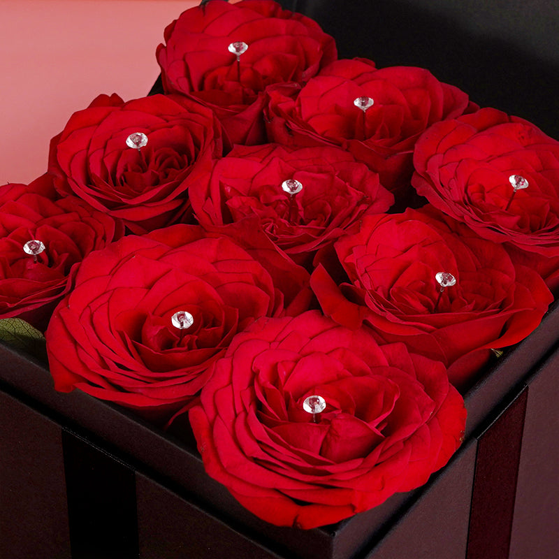 flowers_box_trinity_ferrero Trinity Box - Scarlet Treasure