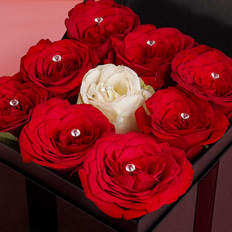 flowers_box_trinity_ferrero Trinity Box - The Only One