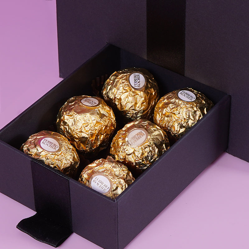 flowers_box_trinity_ferrero Trinity Box - Timeless Charm